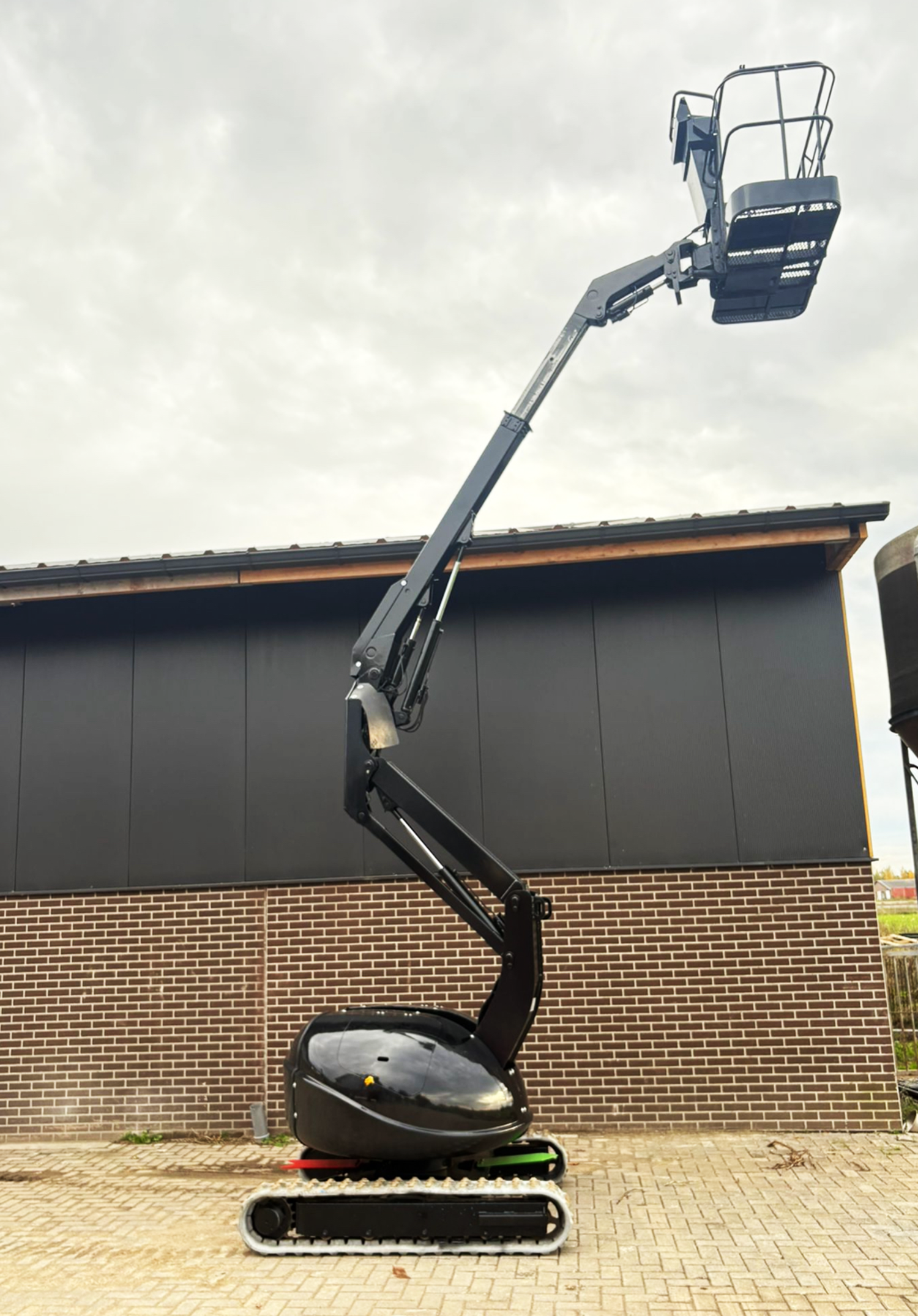 Nacelle sur chenilles professionnelle Nagano 070 Révisée